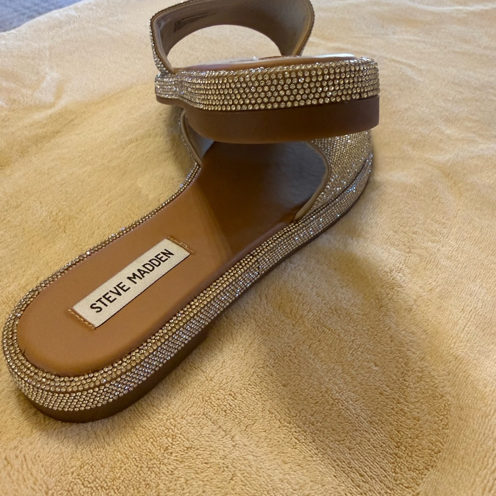 Steve Madden Achieve Rhinestone Glittering Silver Slide Sandals - Picture 6 of 10